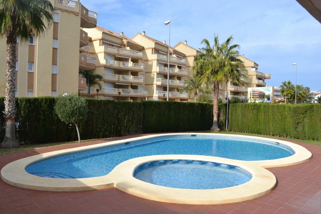 Estrella Daly Apartment Дения Екстериор снимка