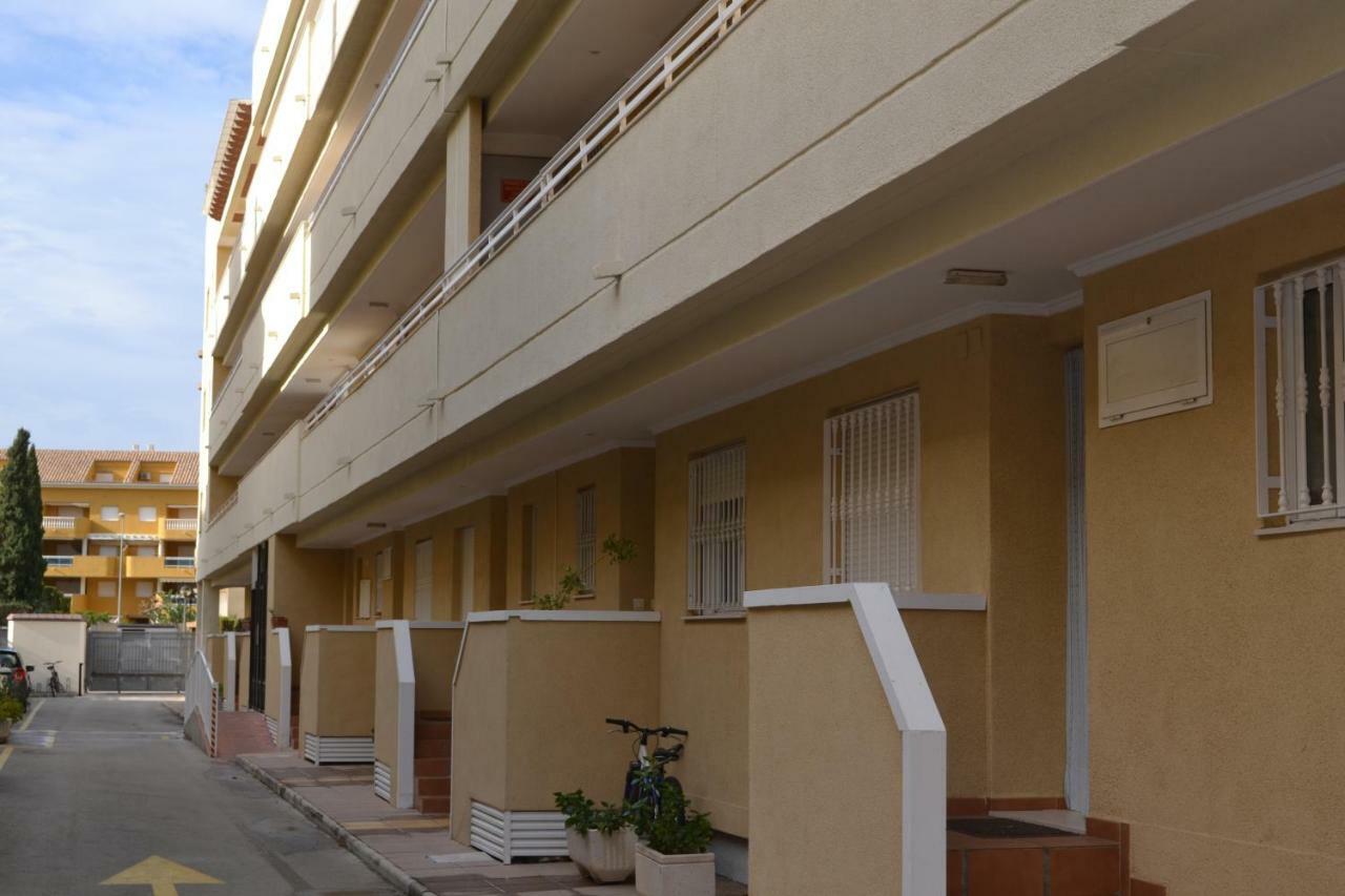 Estrella Daly Apartment Дения Екстериор снимка